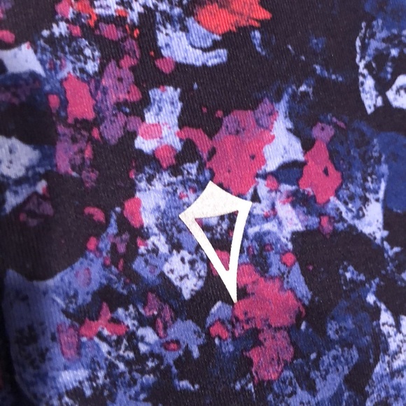 NWT Ivivva by Lululemon Rhythmic Crop NWT Size 14 Girls Legging IG6310S - Picture 9 of 16